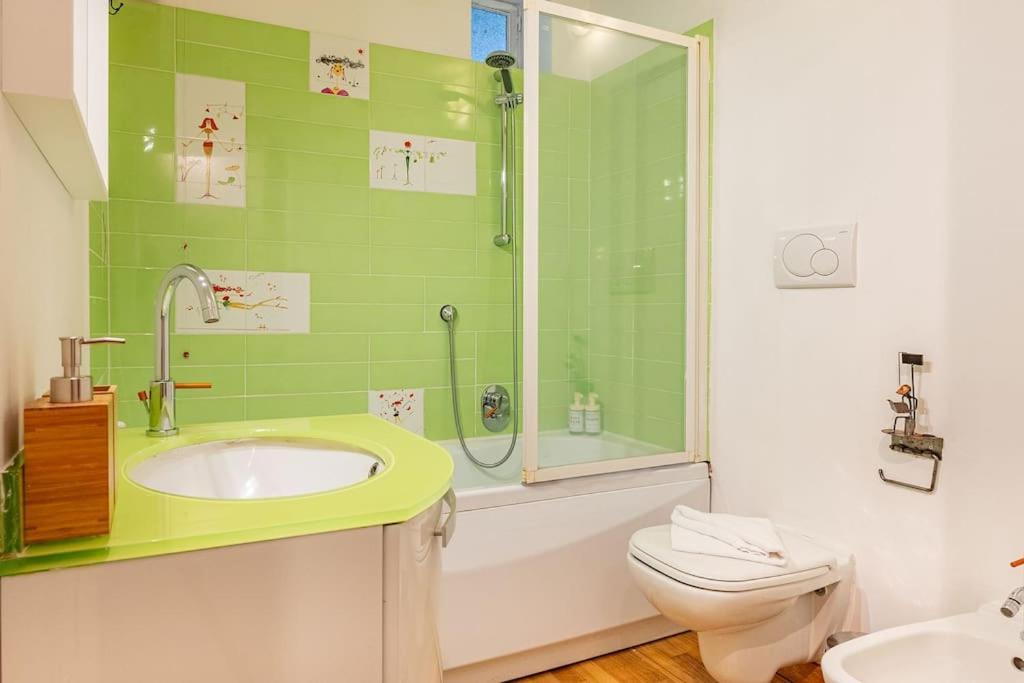 Apartament Guest Planet - Grazioso Bilocale Bande Nere M1 Mediolan Zewnętrze zdjęcie