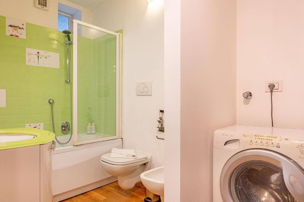 Apartament Guest Planet - Grazioso Bilocale Bande Nere M1 Mediolan Zewnętrze zdjęcie